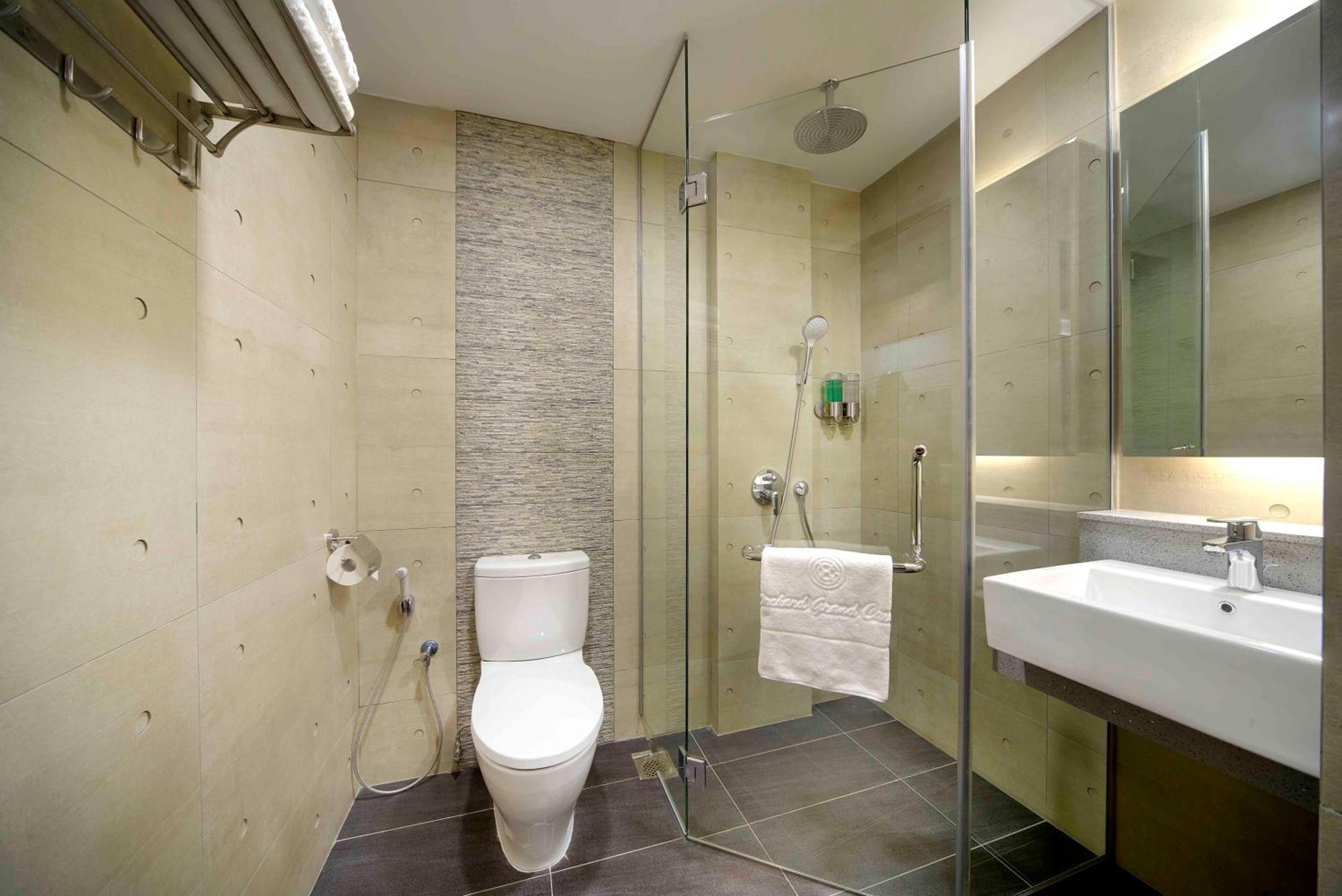 Two-Bedroom Apartment,1220677561:JPEG